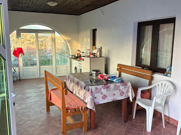 House for rent in Gorana – GW2