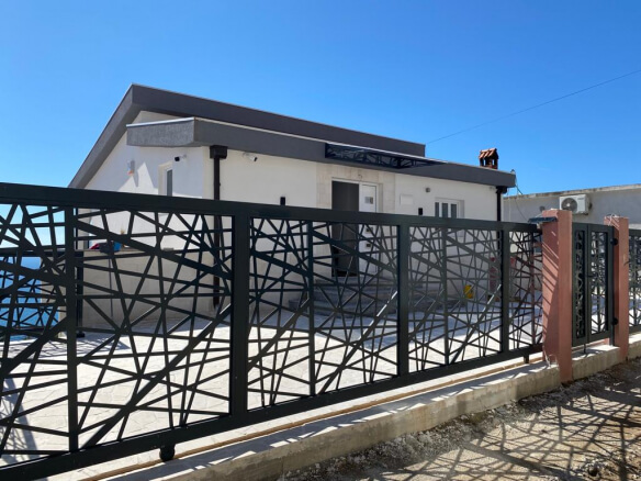 Дом для продажи в Шушане/Баре – BHK72