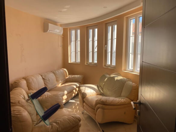 Дом для продажи в Шушане/Баре – BHK72