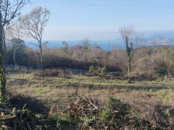 Prodaje se zemljište u Kunjama – K11