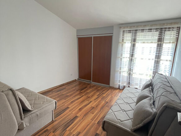 3-Zimmer-Wohnung zur Miete in Bar – MB55