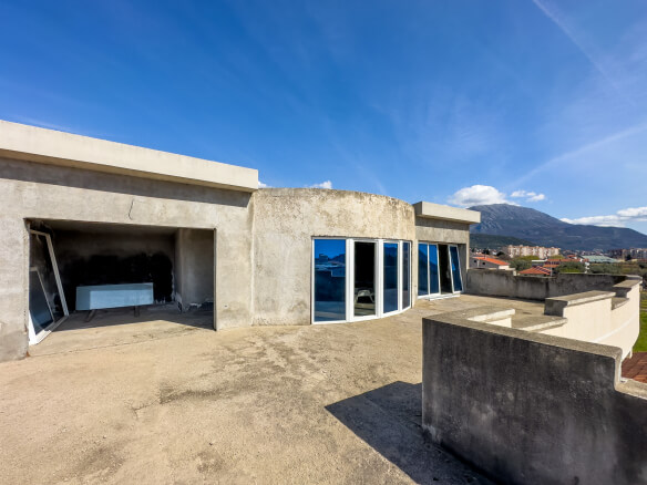Prodajem kuću u Šušnju/ Baru – BHK77