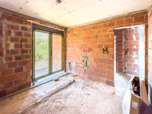 House for sale in Šušanj/ Bar – BHK76