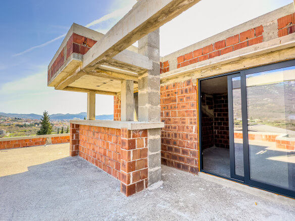 House for sale in Šušanj/ Bar – BHK76