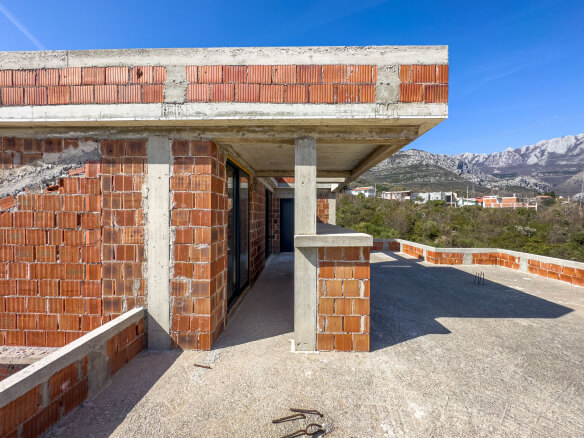 House for sale in Šušanj/ Bar – BHK76
