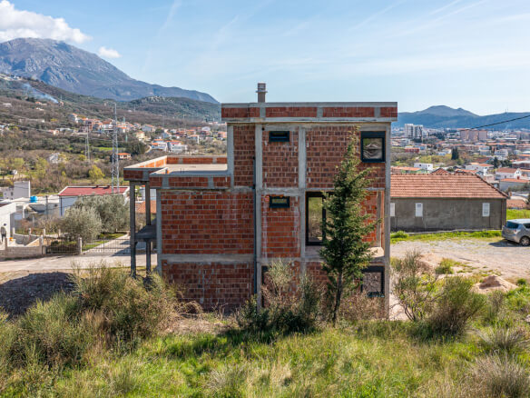 House for sale in Šušanj/ Bar – BHK76