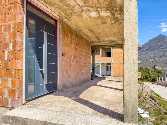 House for sale in Šušanj/ Bar – BHK76