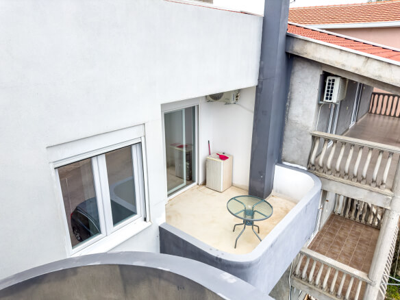 Haus zum Kauf in Dobra Voda – DVHK21