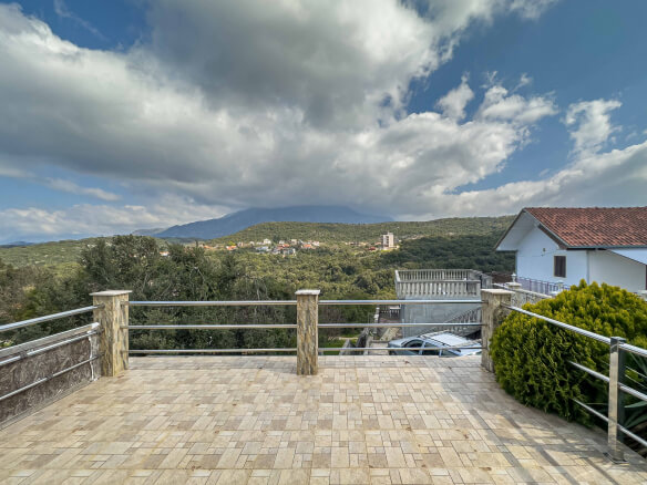 Prodaje se kuća u Utjehi – UHK14