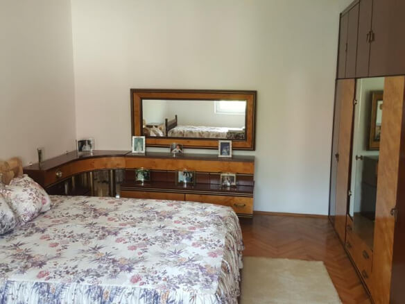 Haus zum Kauf in Rena/ Bar – BHK89