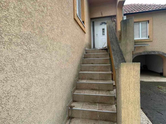 Haus zum Kauf in Polje/ Bar – BHK88
