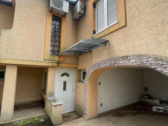 Haus zum Kauf in Polje/ Bar – BHK88