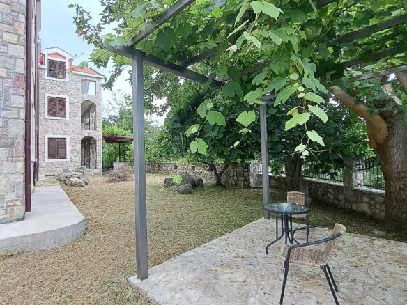 2 дома на продажу в Шушане/Баре – BHK92