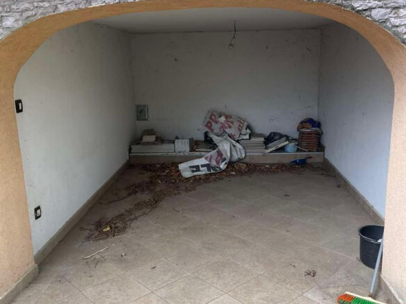 Haus zum Kauf in Polje/ Bar – BHK88
