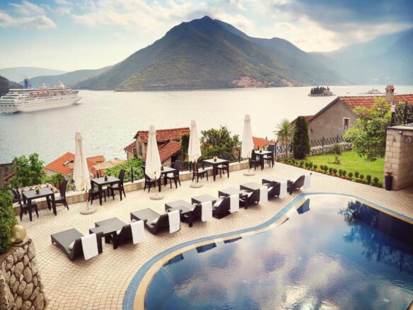 Luxury hotel for sale in Perast – PeH1