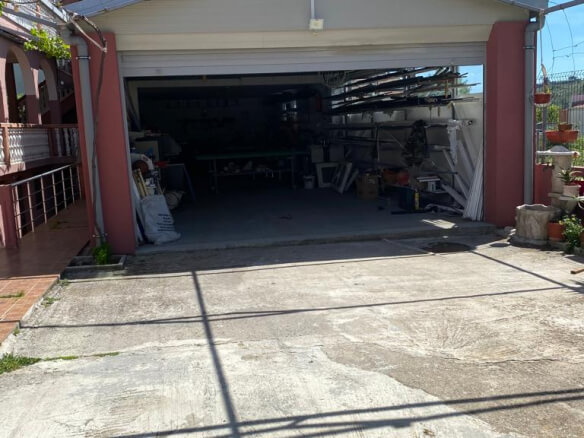 House for sale in Sutomore – SHK11