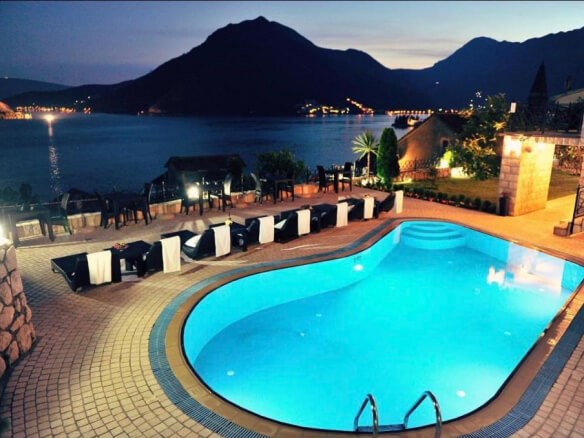 Luxury hotel for sale in Perast – PeH1