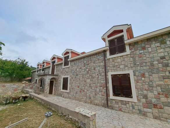 2 дома на продажу в Шушане/Баре – BHK92