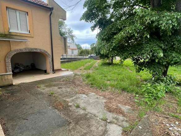 Haus zum Kauf in Polje/ Bar – BHK88