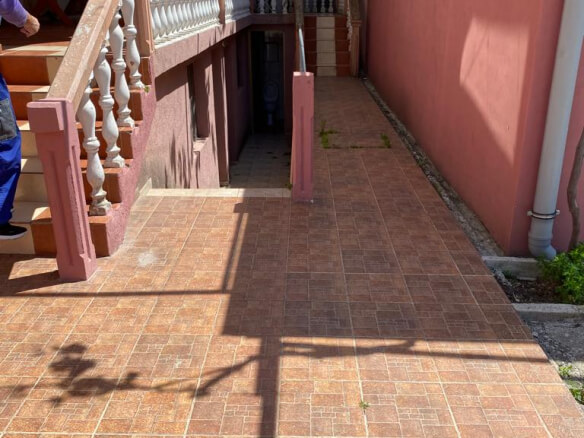 House for sale in Sutomore – SHK11