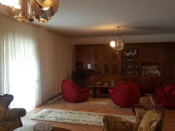 Haus zum Kauf in Rena/ Bar – BHK89