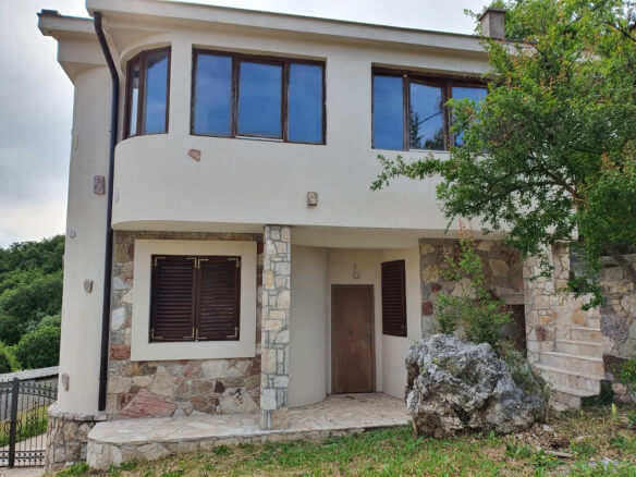 2 дома на продажу в Шушане/Баре – BHK92