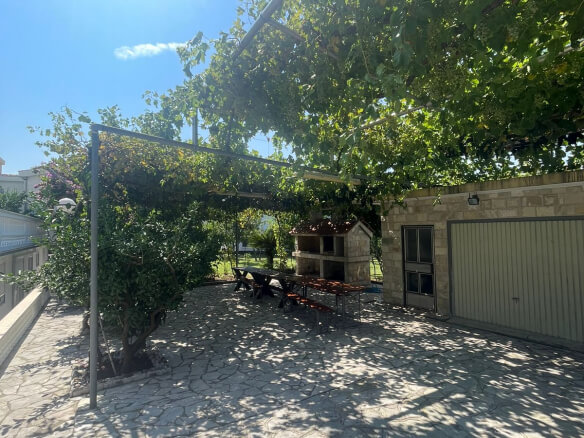 Apartmenthaus in Sutomore zum Kauf – SHK16