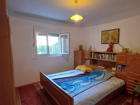 Kuća za prodaju u gotovini – BHK93