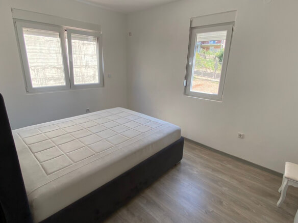Дом на продажу в Залево/Бар – BHK95