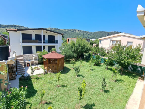 Дом в Поле/Баре на продажу – BHK100