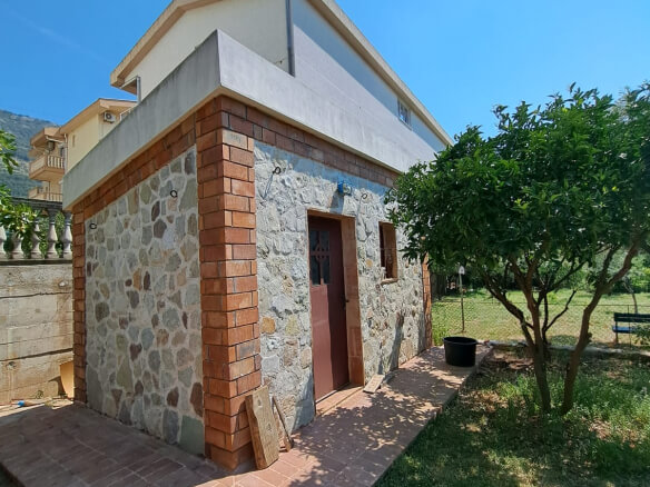 House for sale in Sutomore – SHK15
