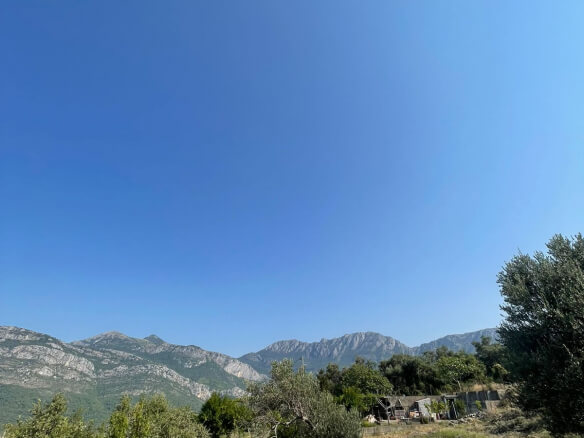 Prodaje se zemljište u Suštašu/ Baru – B78