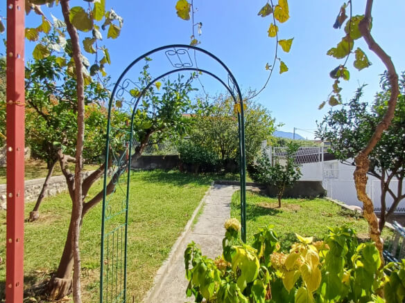 Kuća za prodaju u gotovini – BHK93