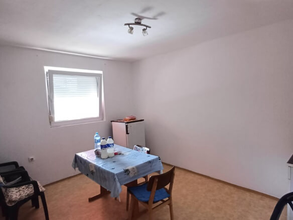 House for sale in Sutomore – SHK13