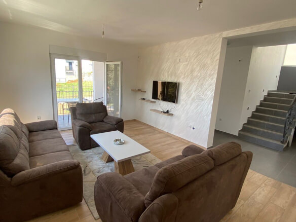 Дом на продажу в Залево/Бар – BHK95