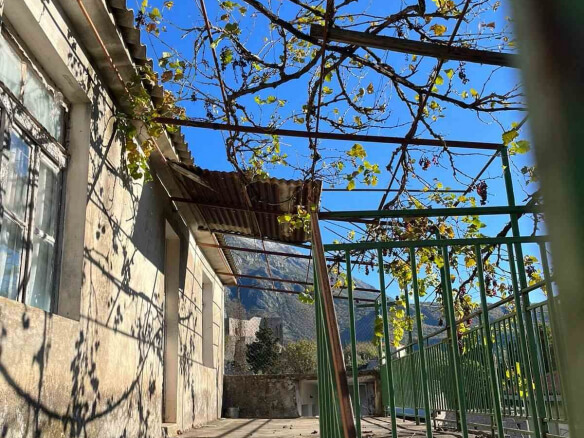 Prodaje se kuća u Starom Baru – SBHK3
