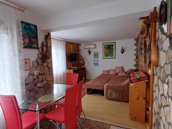 Kuća u gotovini na prodaju – BHK107
