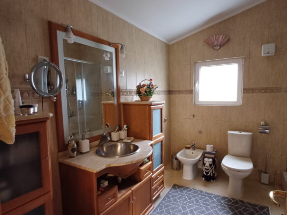 Kuća u gotovini na prodaju – BHK107