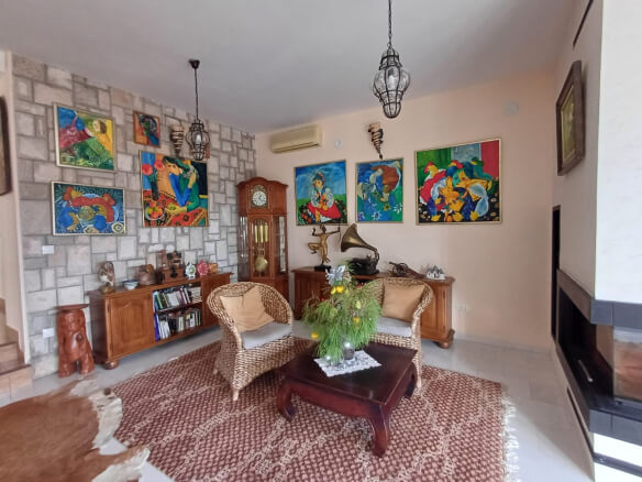 Kuća u gotovini na prodaju – BHK107