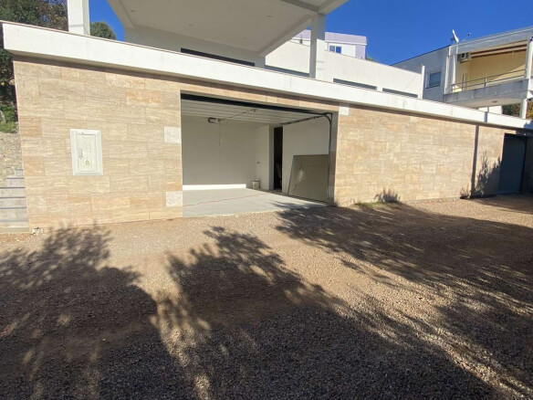 House for sale in Utjeha – UHK20