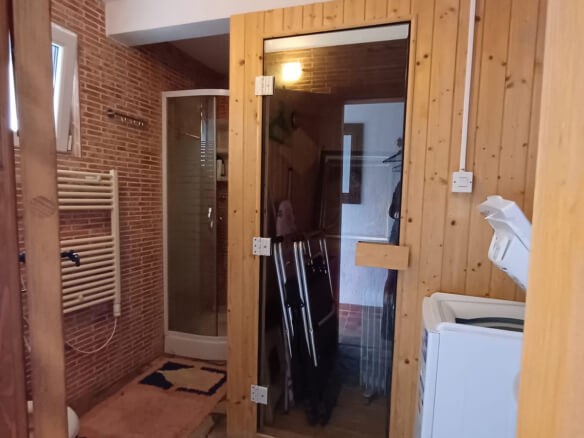 Kuća u gotovini na prodaju – BHK107