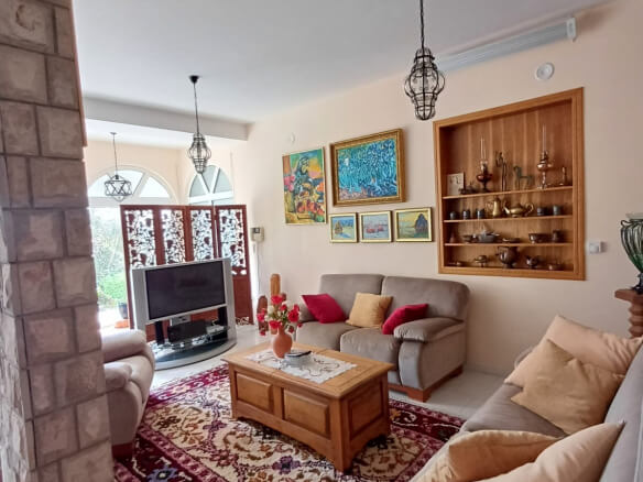 Kuća u gotovini na prodaju – BHK107