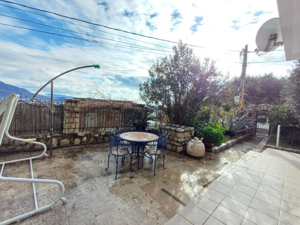 Kuća u gotovini na prodaju – BHK107