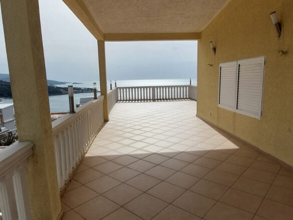 Luxusvilla mit Pool in Dubrava zum Kauf – DuHK38