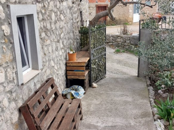 Renovated natural stone houses for sale in Dobra Voda – DVHK25