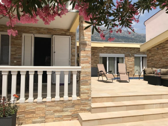 Luxusvilla mit Pool in Dubrava zum Kauf – DuHK38
