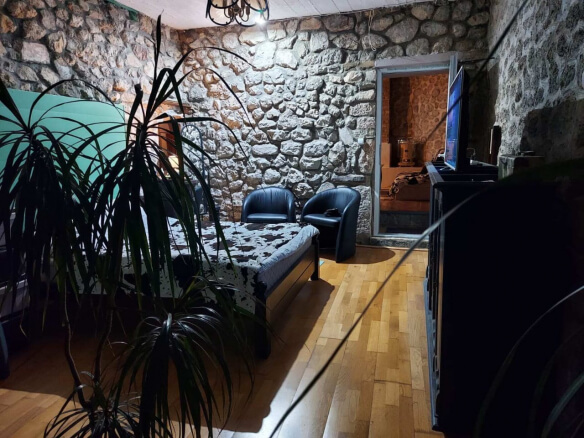 Renovated natural stone houses for sale in Dobra Voda – DVHK25
