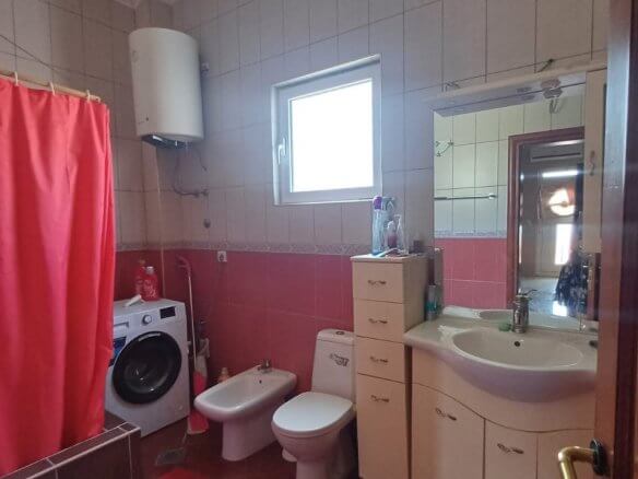 Prodaje se apartmanska kuća u Šušnju/ Baru – BHK117