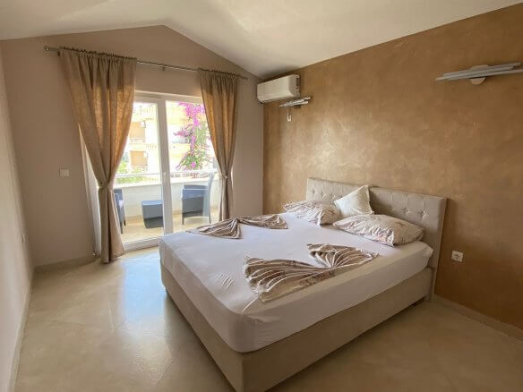 Prodaje se apartmanska kuća u Đeranama/Ulcinj – UlHK17