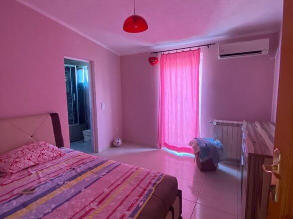 Prodaje se apartmanska kuća u Ulcinju – UlHK18